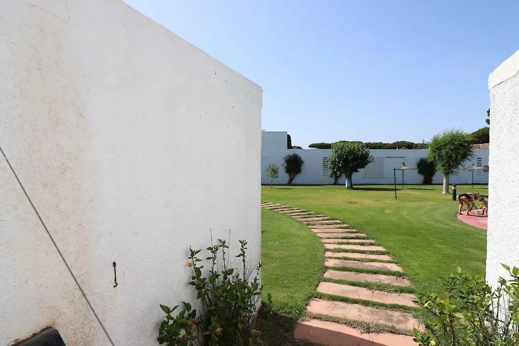 Chalet En Conjunto Augusta Golf Novo Sancti Petri Nyaraló