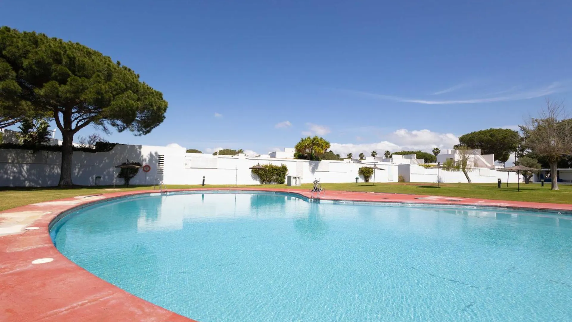 Chalet En Conjunto Augusta Golf Novo Sancti Petri 0*,  Spain